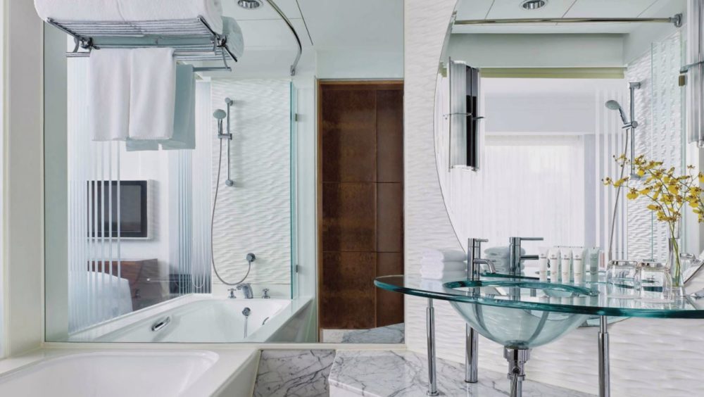 Cordis-superior-washroom
