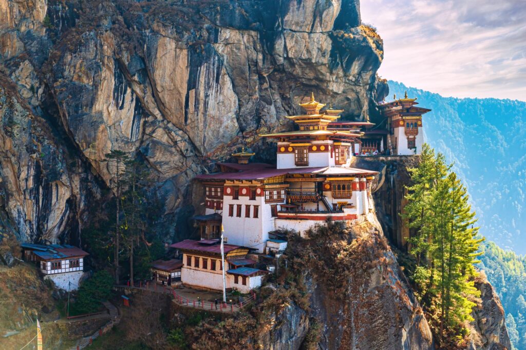 【不丹自由行】不丹旅遊懶人包:景點/簽證/交通/天氣!2026年定期航班直飛不丹 帶你探索快樂國度 - Flyday.hk