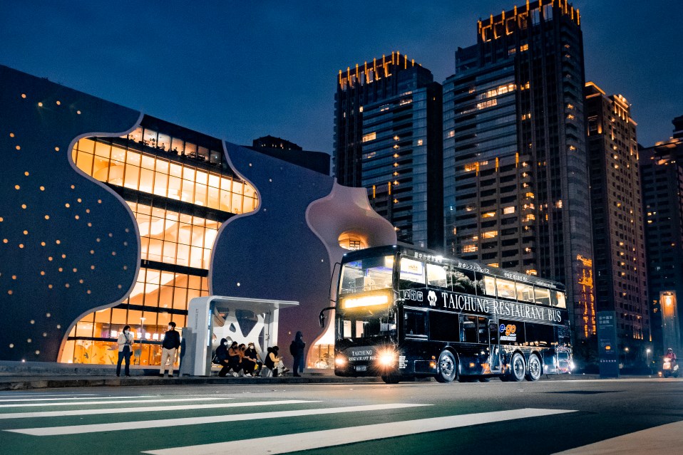 台中市雙層觀光餐車