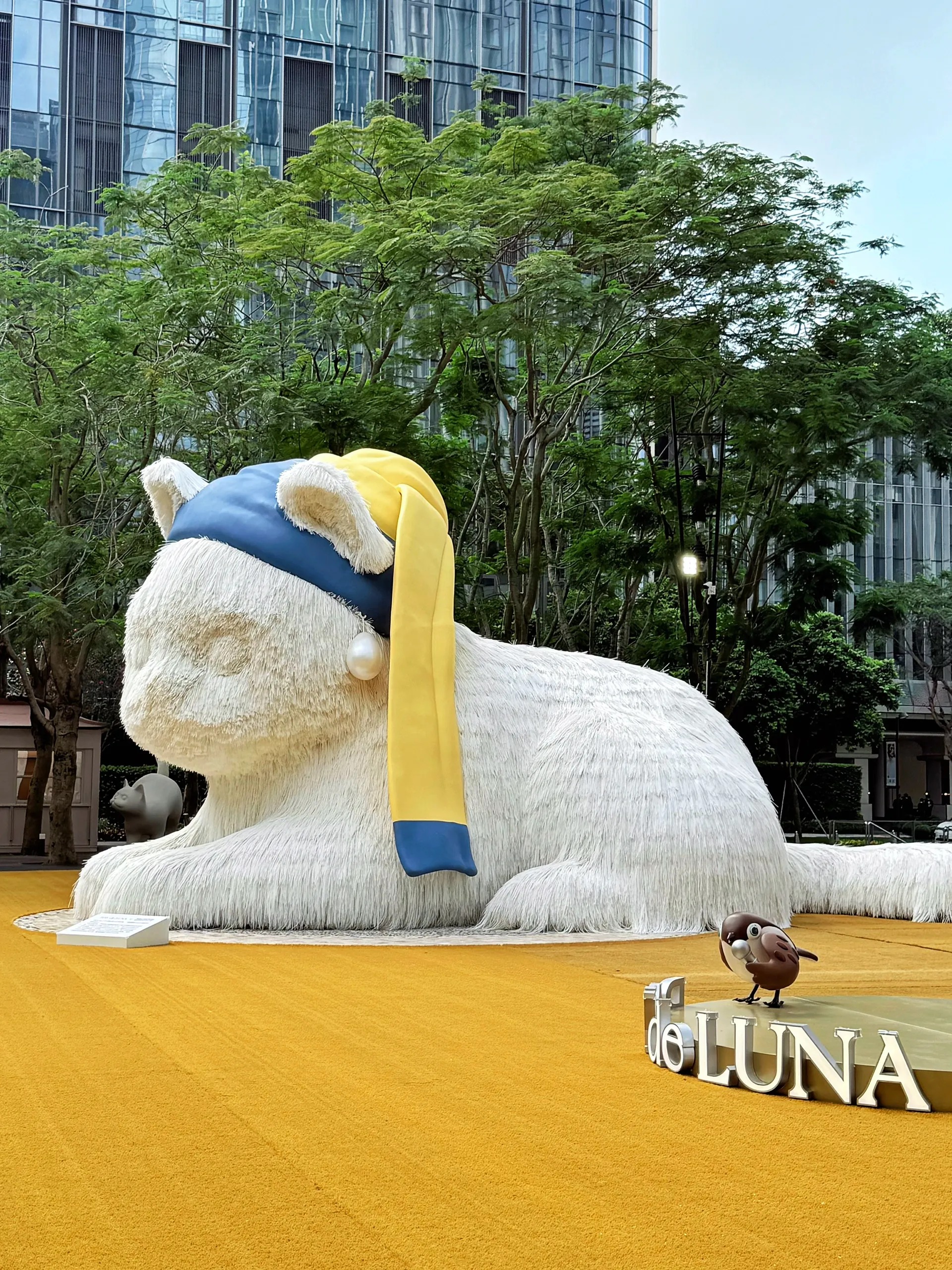 深圳灣萬象城戴珍珠耳環的LUNA