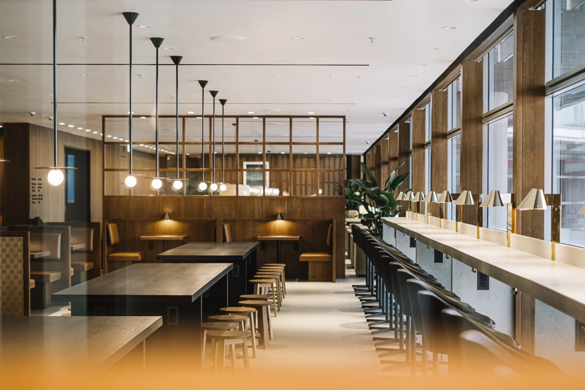 渣打國泰Mastercard®】全新信用卡客戶*迎新揀里賞FanFest禮遇送高達HK$10,000 Apple Gift  Card，現有信用卡客戶**免簽賬送5,000里數！最新簽賬禮遇低至$1 = 1里！- Flyday.hk | 信用卡優惠