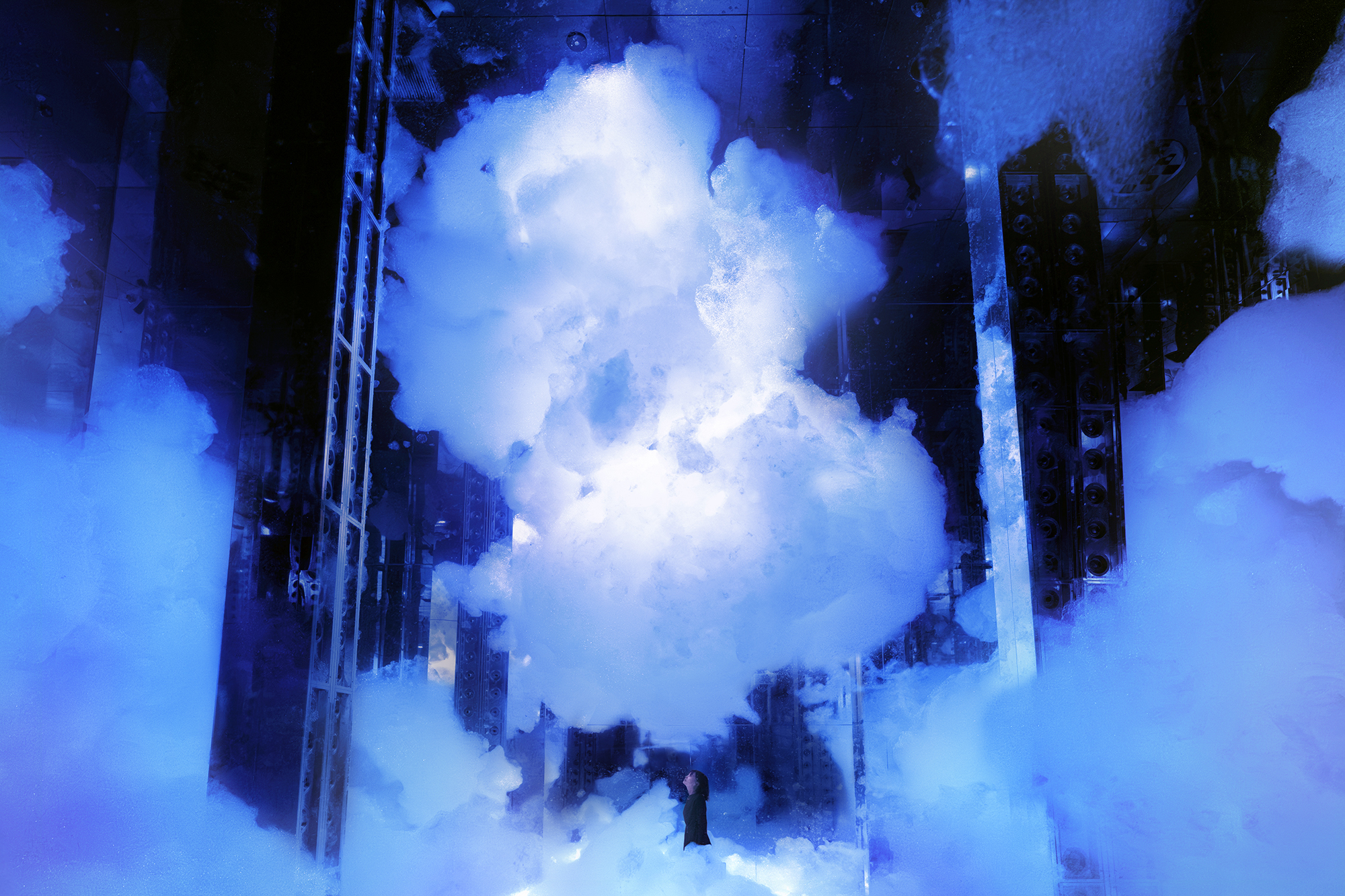 京都teamLab Massless Amorphous Sculpture