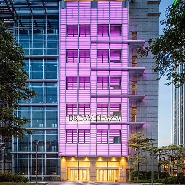 Dream Plaza