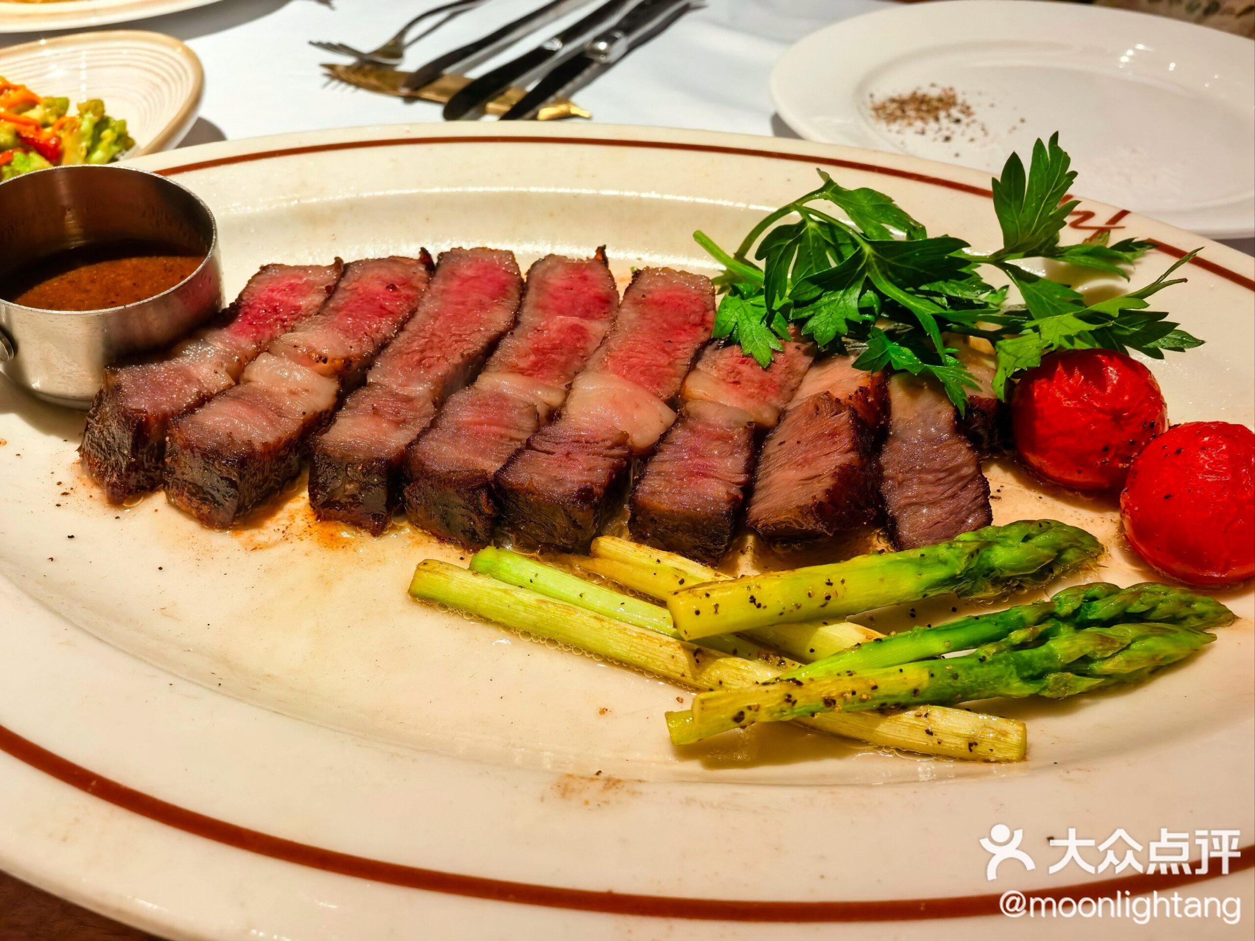 HILLSIDE畔山牛排館(鳳儀山店)