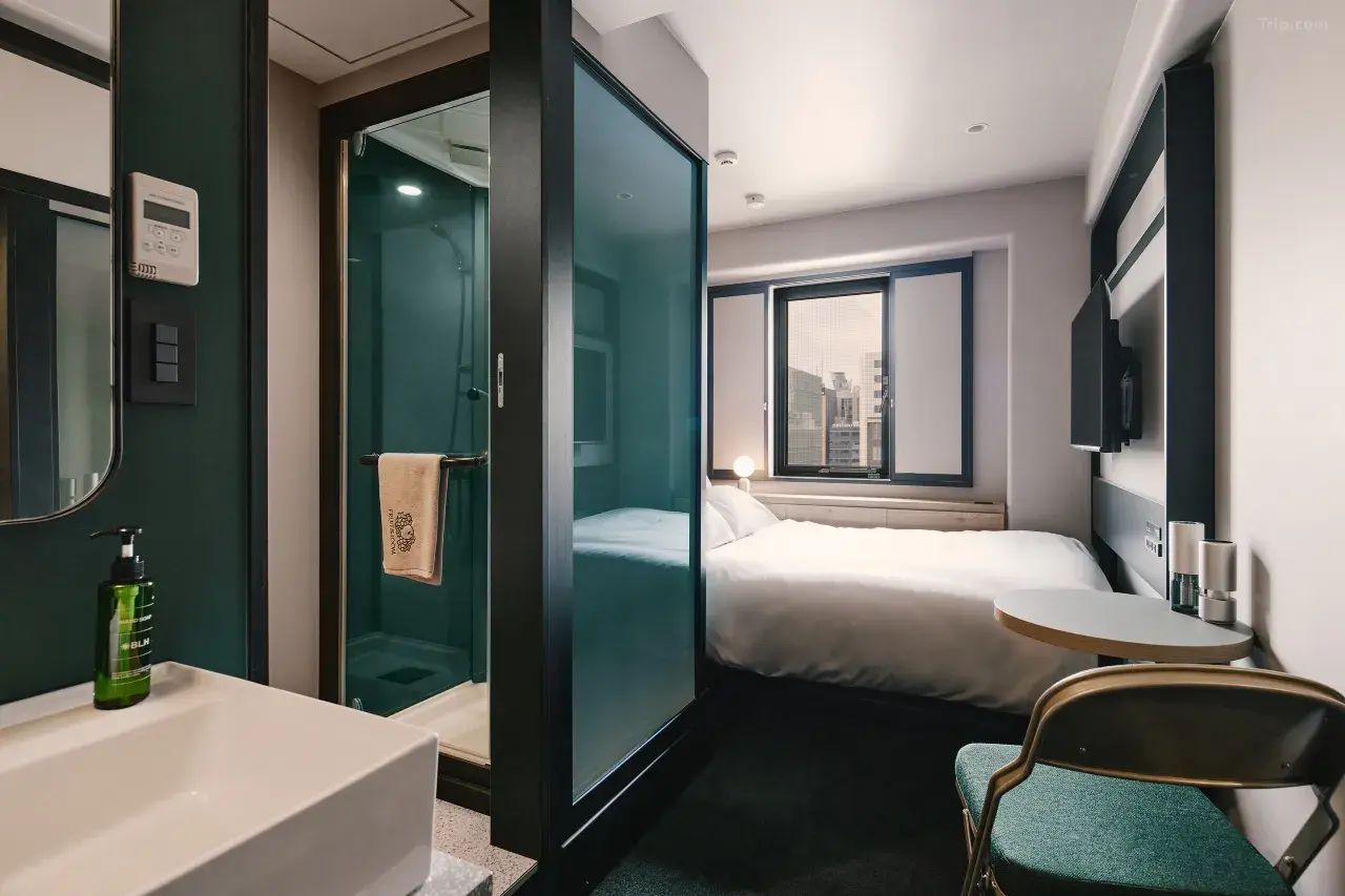BASE LAYER HOTEL NAGOYA NISHIKI 雙人床房