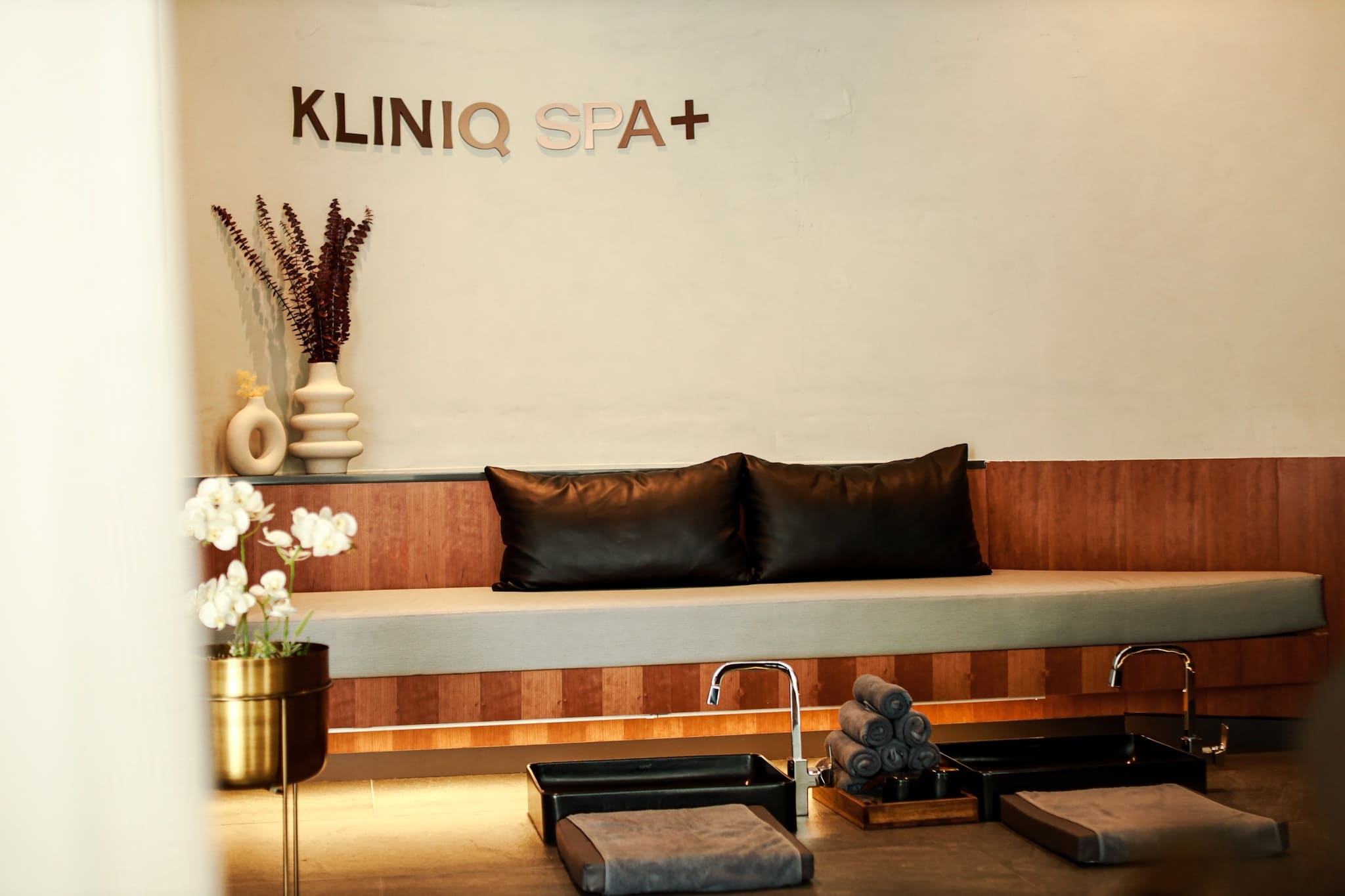 KLINIQ WELLNESS SPA