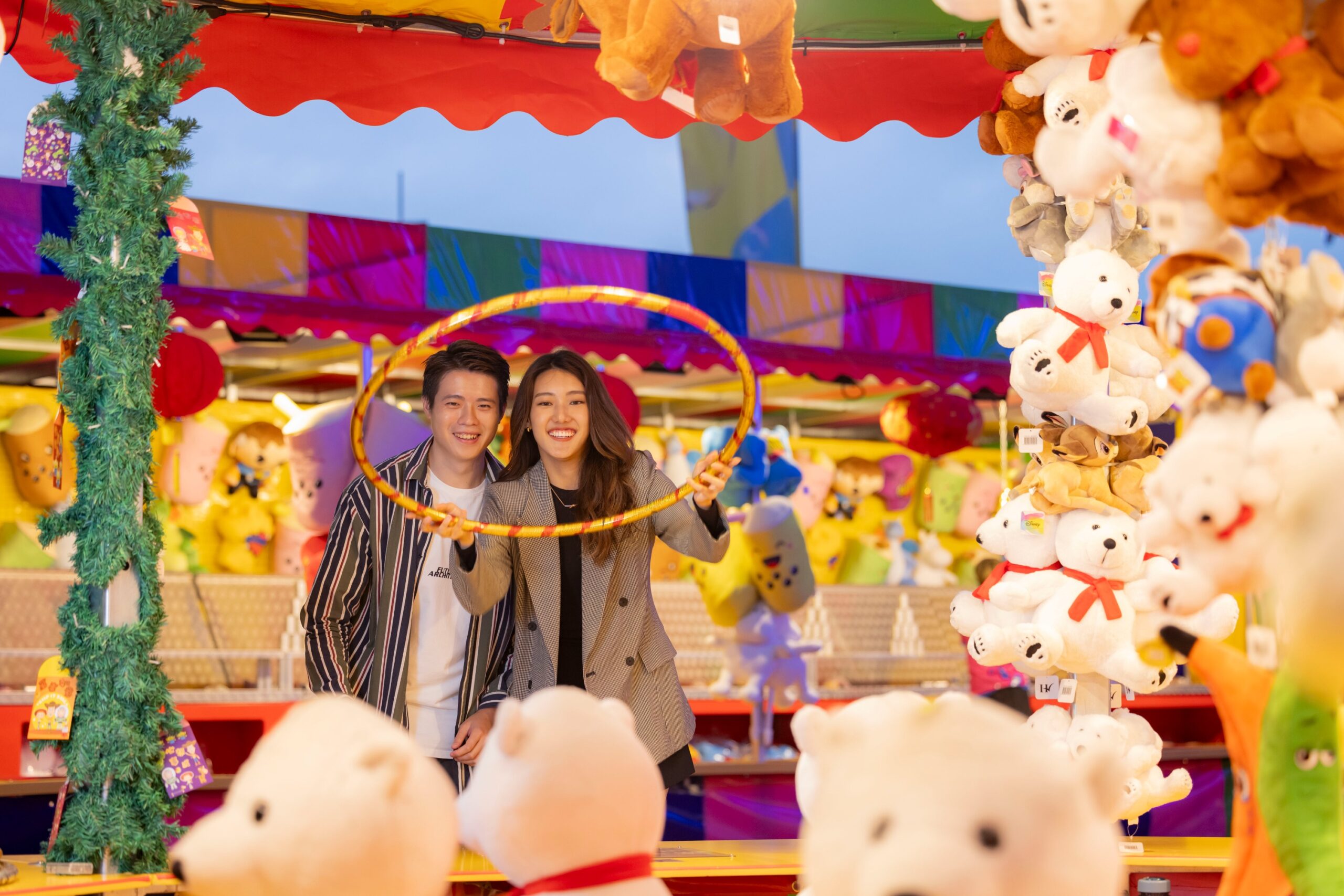 AIA嘉年華2026】入場門票優惠低至$140起！全新嘉年華攤位、刺激機動遊戲！即日起至2026年3月1日中環海濱活動空間舉行- Flyday.hk