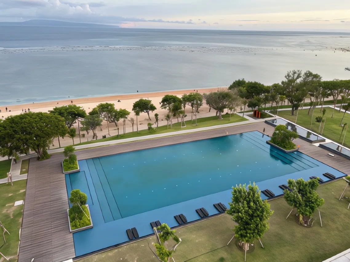 The Meru Sanur 泳池