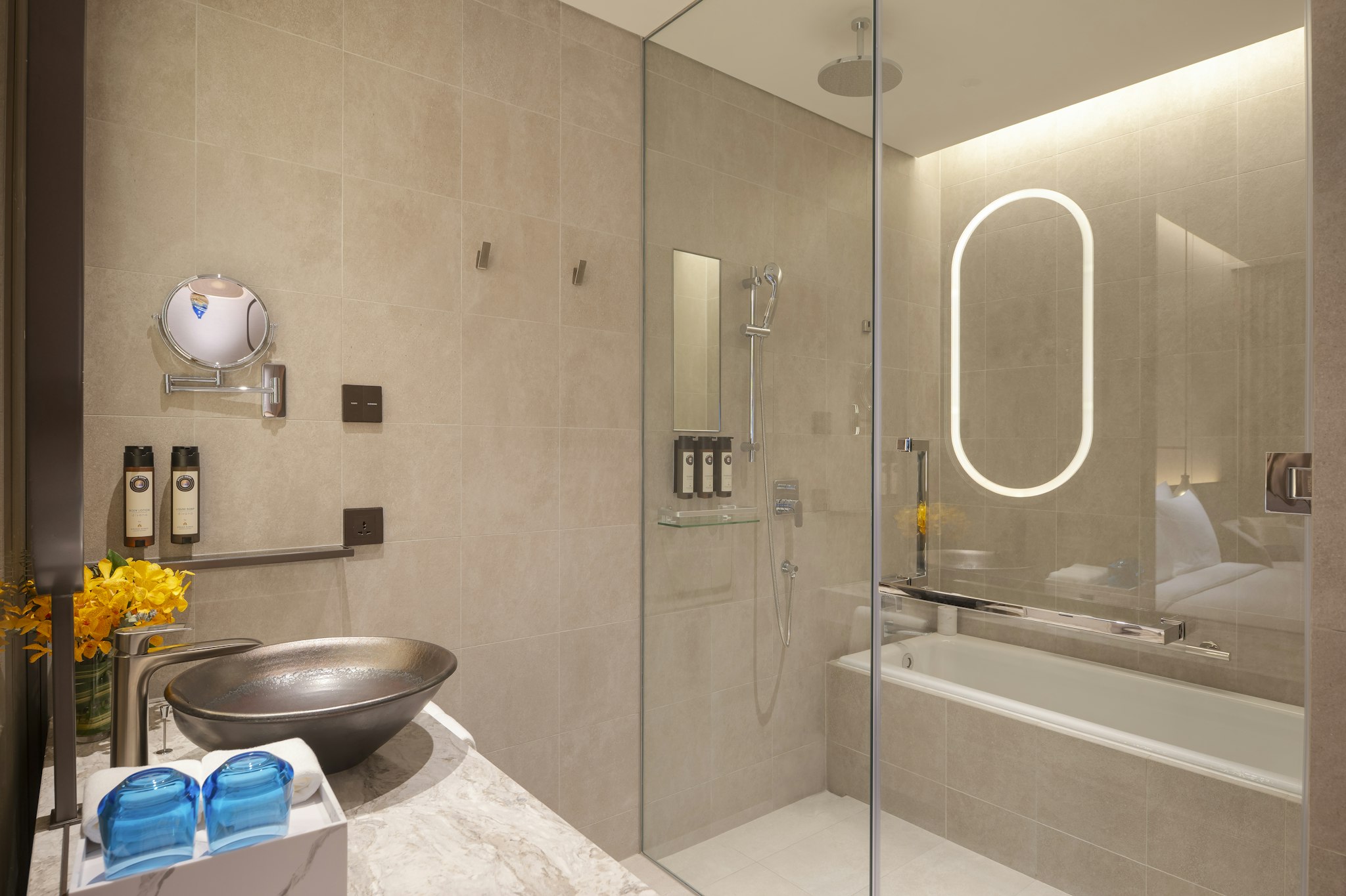Grand Nikko Bangkok Sathorn Superior King Bed