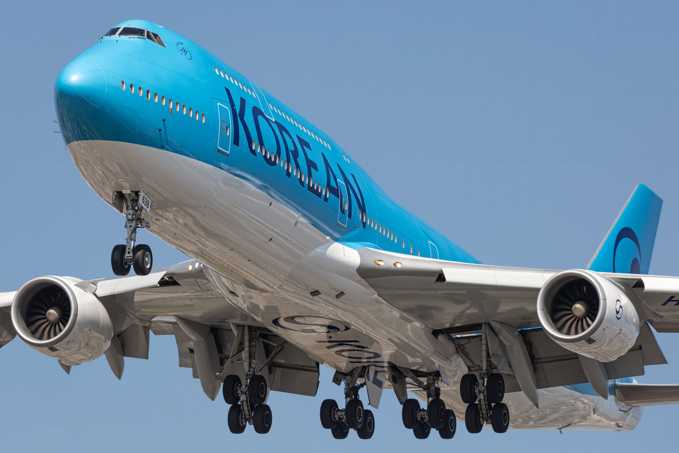 korean-air-new-livery-aircraft